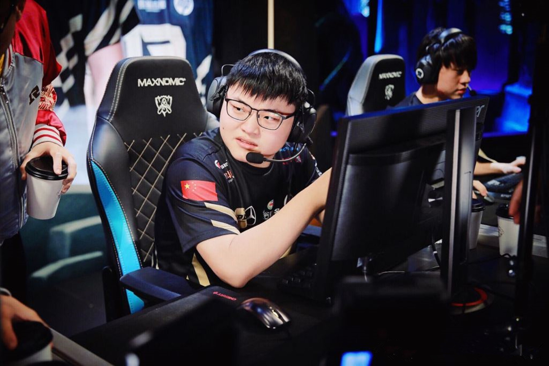 九游体育下载德国队不断突破！，Uzi连续三场比赛得分超过锐不可当观众掌声雷动的简单介绍