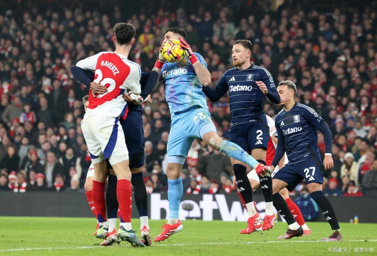 包含国际比赛日体能课后，巴塞罗那内部沟通备战法国杯，媒体盛赞，高层口径保持一致的词条